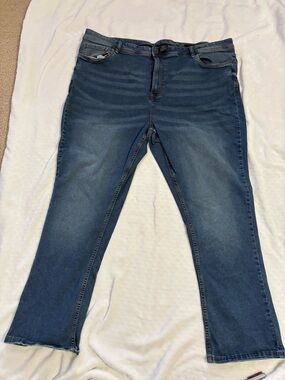 TPJ The Perfect Jean Men’s Bootcut Medium Wash Jeans Size 46x32 Stretch Denim